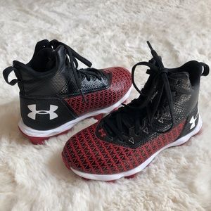 UA Youth Hammer Mid Rim Jr. Football Cleats - Size 1
